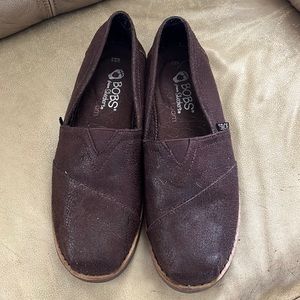 Bobs brown slip ons